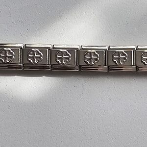 Elegant Silver Women's Bracelet